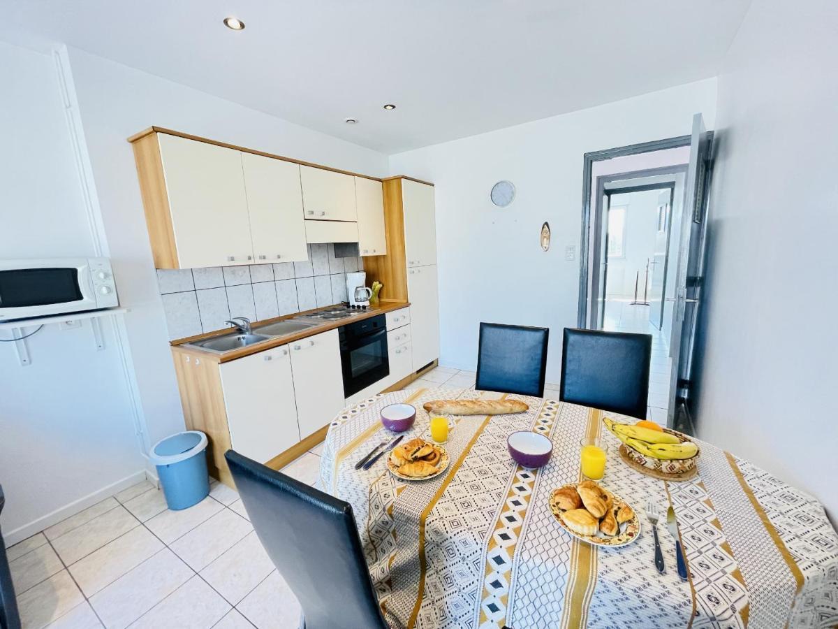 Louis Place Du Marche Apartment *
