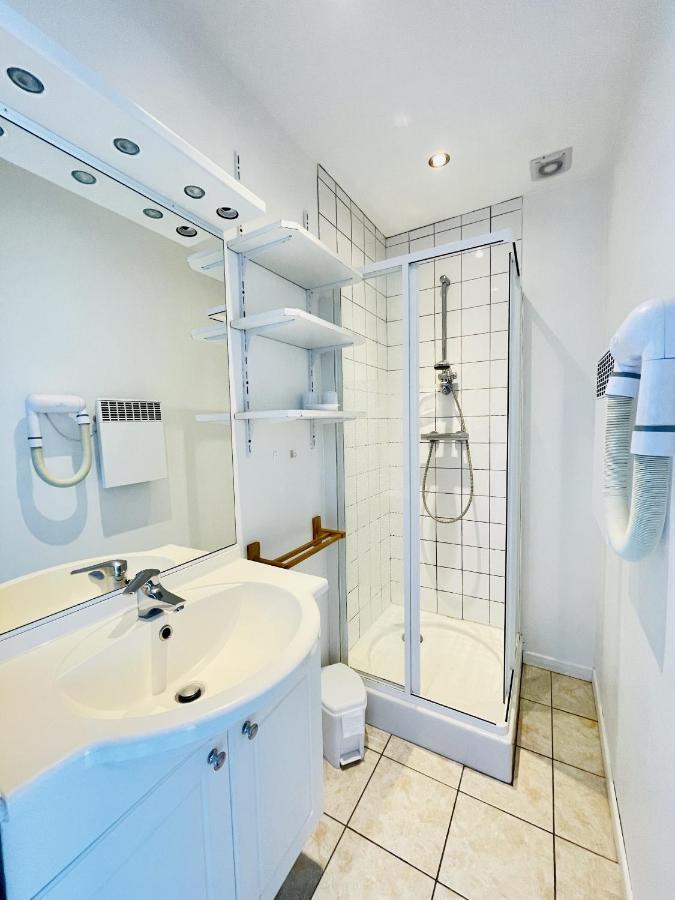 Louis Place Du Marche * Bains-les-Bains