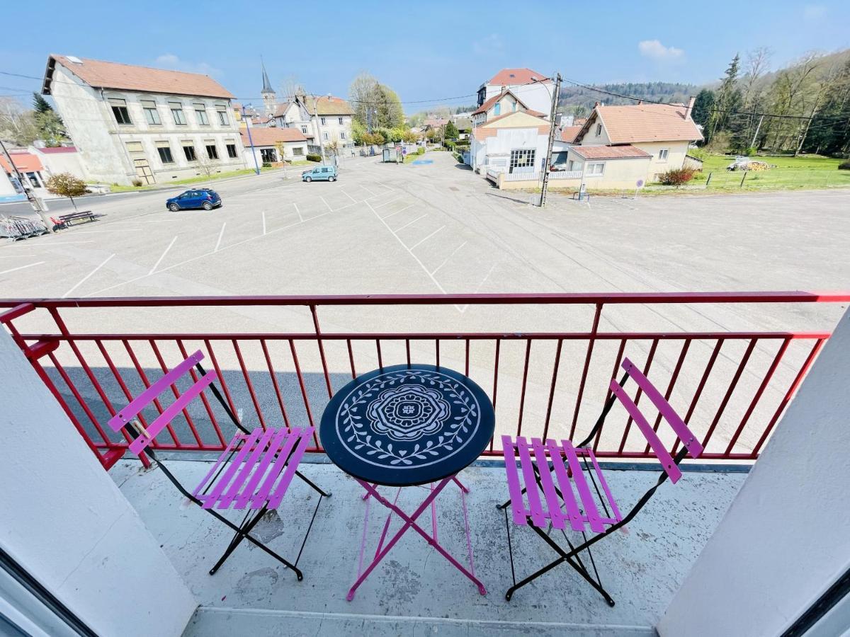 Louis Place Du Marche * Bains-les-Bains
