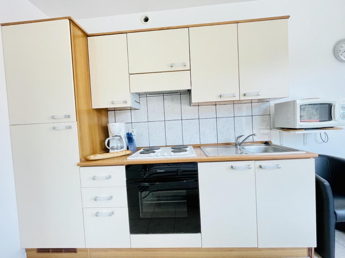Apartment Louis Place Du Marche